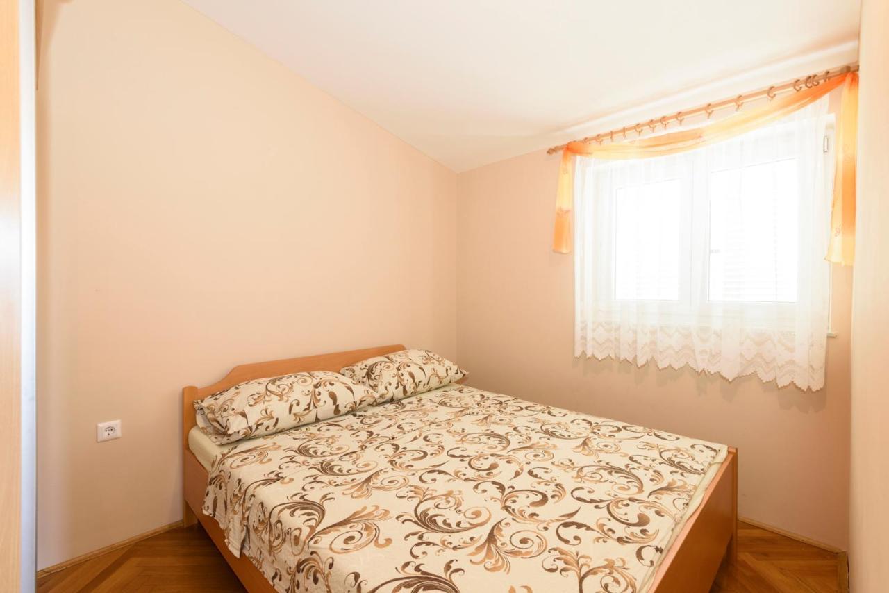 Apartments Golubic สเวติ เปตาร์ ภายนอก รูปภาพ