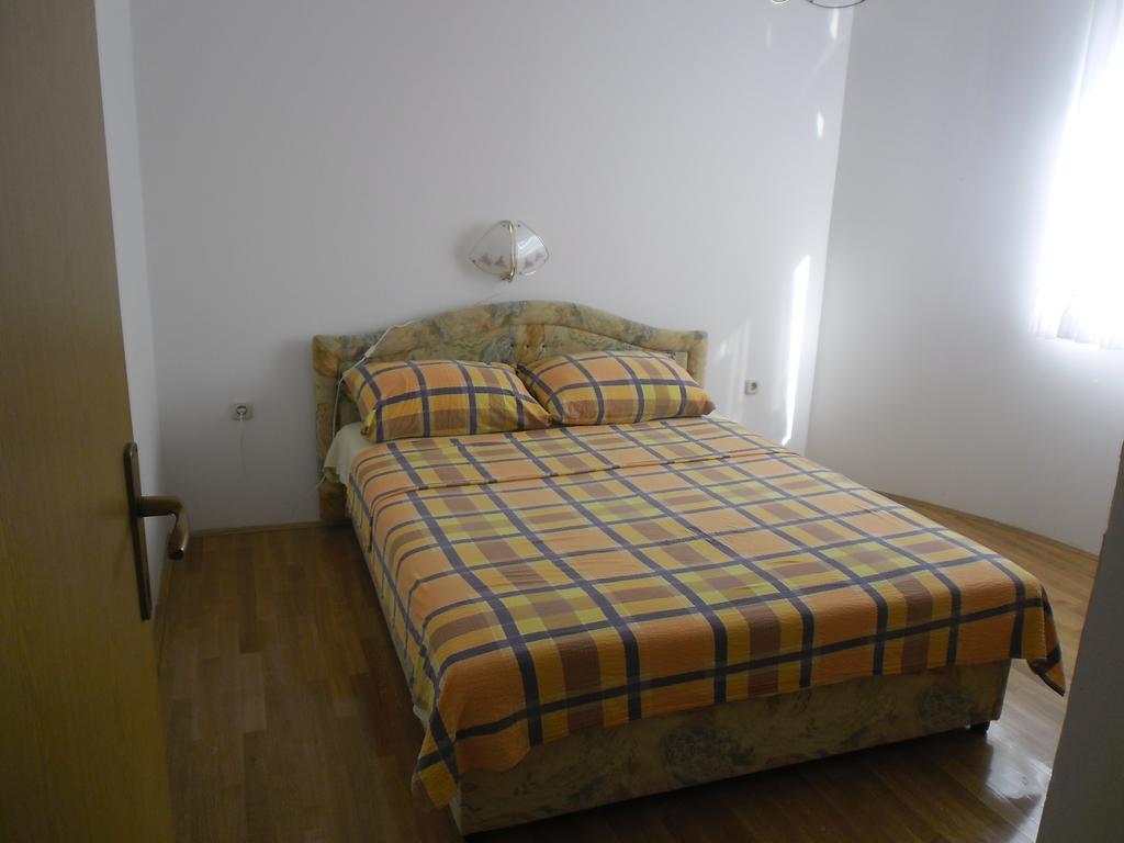 Apartments Golubic สเวติ เปตาร์ ห้อง รูปภาพ